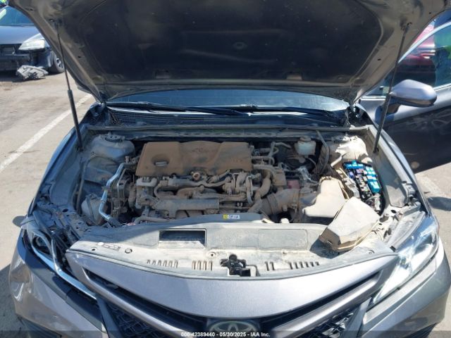 4T1B11HK2JU629279 Toyota CAMRY SE