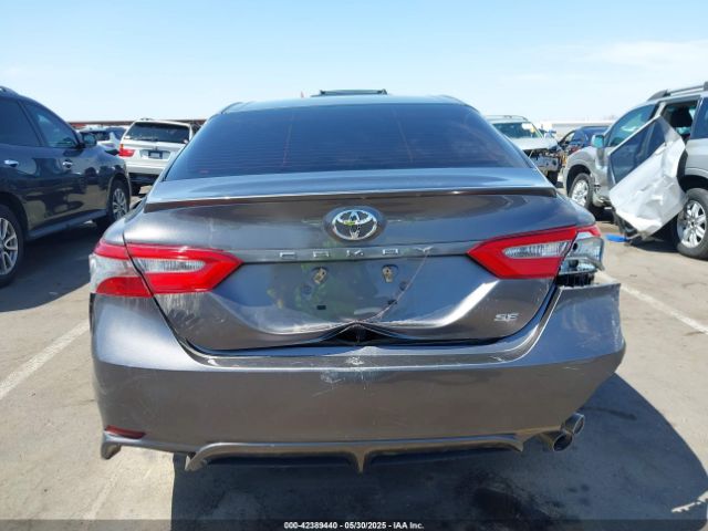 4T1B11HK2JU629279 Toyota CAMRY SE