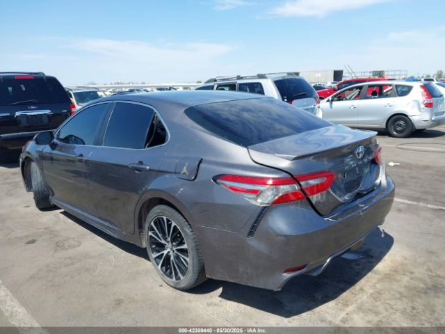 4T1B11HK2JU629279 Toyota CAMRY SE