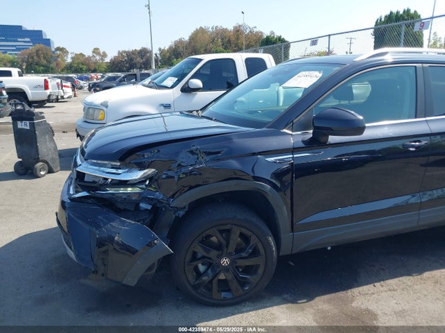 3VVLX7B27NM027444 Volkswagen tsi