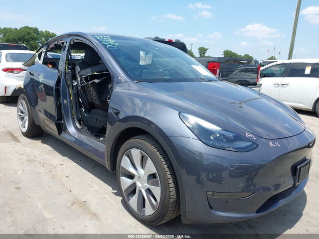2023 TESLA MODEL Y 7SAYGDEE6PA196760 Photo 0