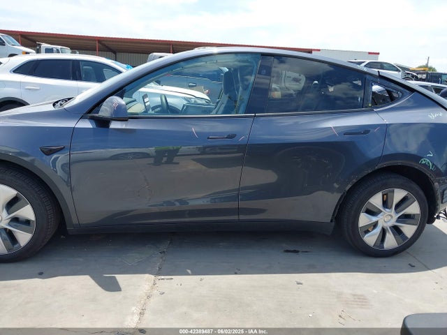 7SAYGDEE6PA196760 Tesla 2023
