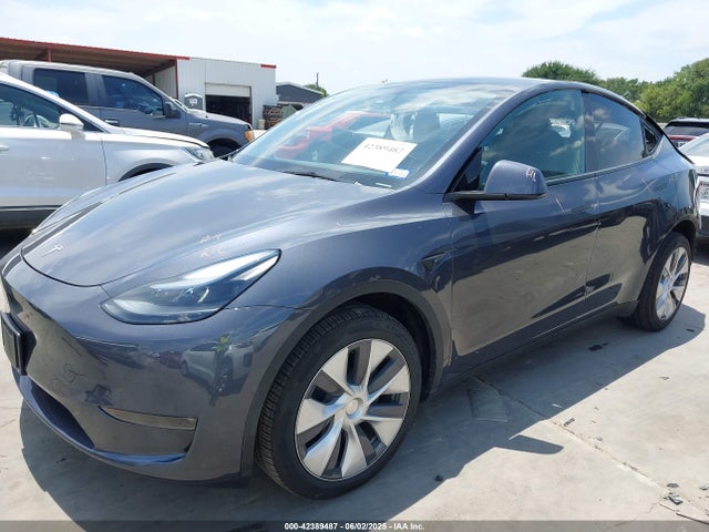 2023 TESLA MODEL Y 7SAYGDEE6PA196760 Photo 1