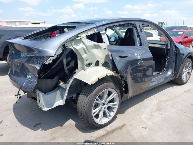 2023 TESLA MODEL Y 7SAYGDEE6PA196760 Photo 3