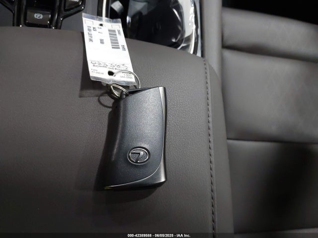 2025 LEXUS RX 450H+ JTJCJMGA6S2025585 Photo 10