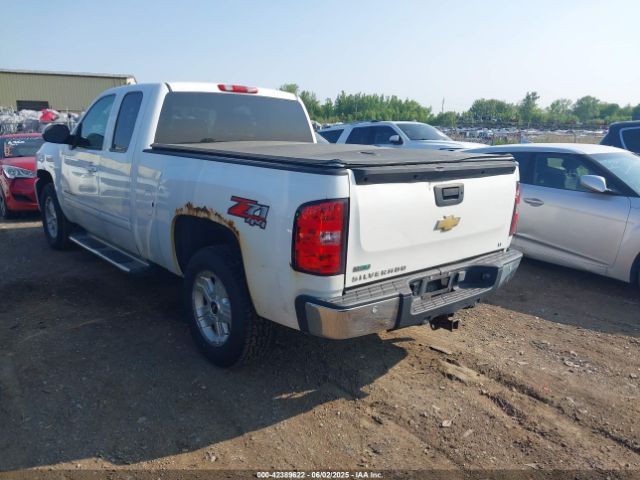 2011 CHEVROLET SILVERADO 1500 1GCRKSE3XBZ144928 Photo 2
