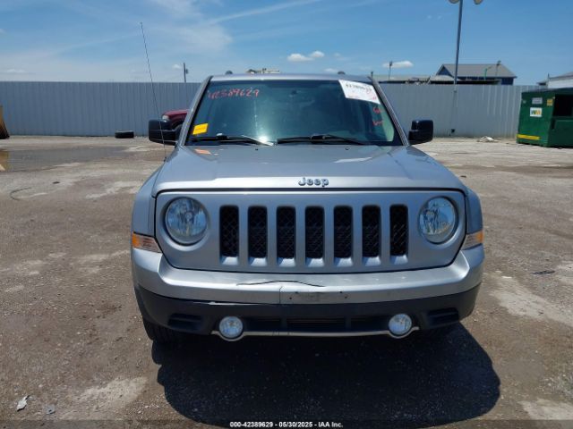 1C4NJPFAXHD130724 Jeep Patriot High Altitude Fwd