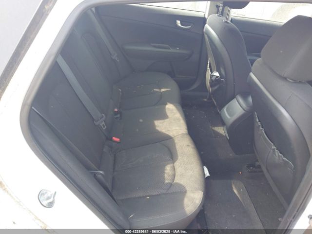 5XXGT4L33GG052704 KIA Optima Lx