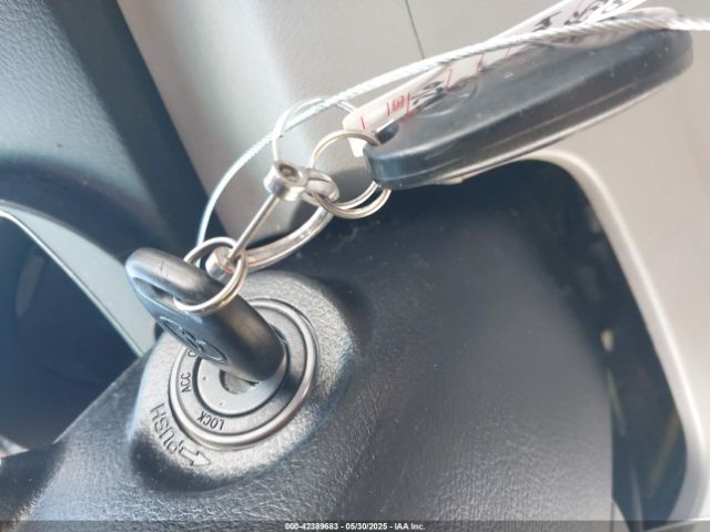 2010 TOYOTA HIGHLANDER JTEZK3EH2A2103696 Photo 10