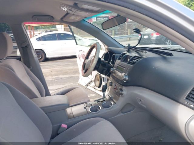 2010 TOYOTA HIGHLANDER JTEZK3EH2A2103696 Photo 4