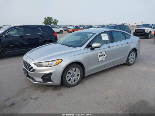 3FA6P0G72KR151715 Ford FUSION S