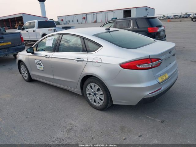 3FA6P0G72KR151715 Ford FUSION S