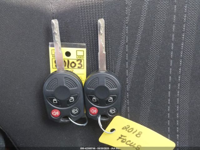 1FADP3M28JL202794 Ford FOCUS SEL