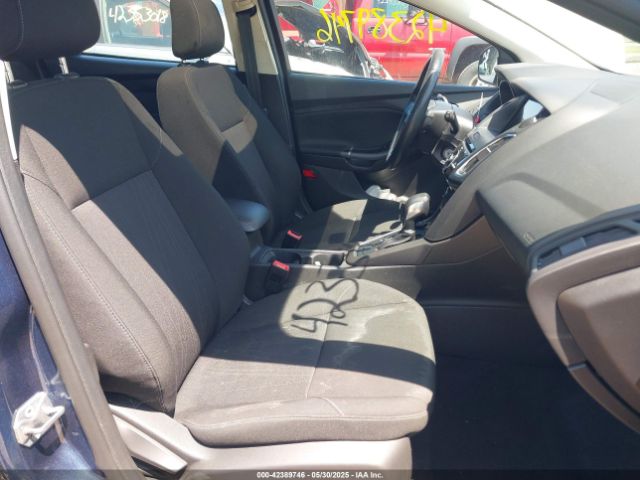 1FADP3M28JL202794 Ford FOCUS SEL