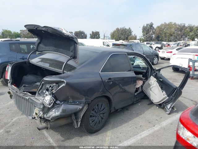4T4BF1FK1ER428781 Toyota CAMRY LE