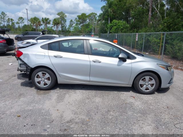 1G1BC5SM3H7108721 Chevrolet Cruze Ls Auto