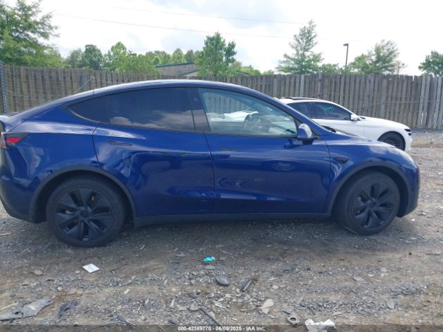 7SAYGAEE7RF156787 Tesla Model Y