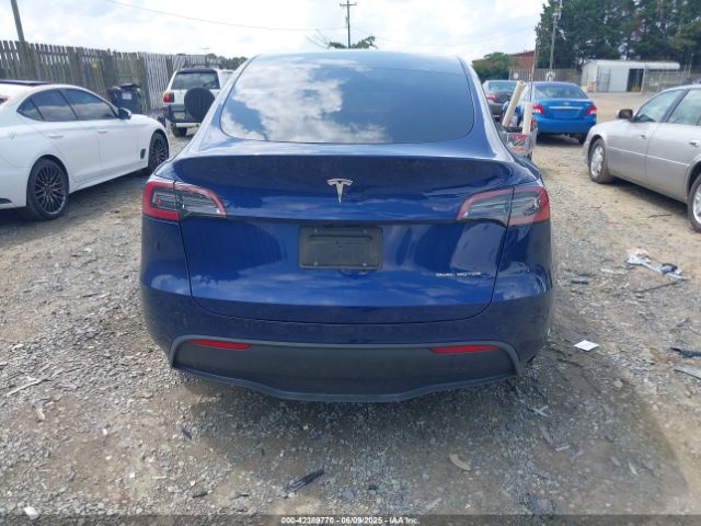 7SAYGAEE7RF156787 Tesla Model Y