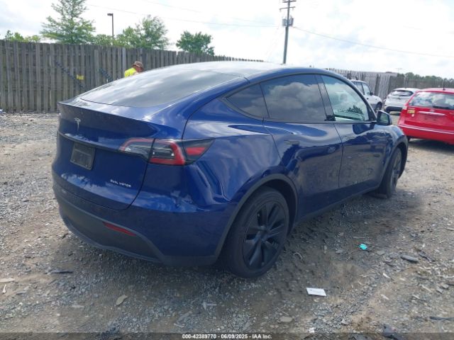 7SAYGAEE7RF156787 Tesla Model Y