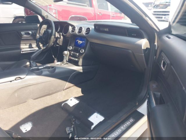 2021 FORD MUSTANG 1FA6P8TH6M5155737 Photo 4
