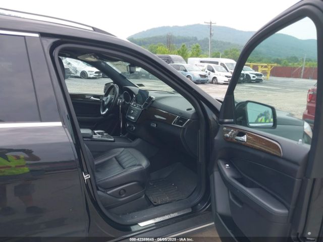 2017 MERCEDES-BENZ GLS 450 4JGDF6EE1HA777974 Photo 4