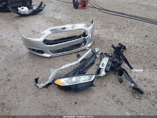 3FA6P0HD5FR252340 Ford FUSION SE