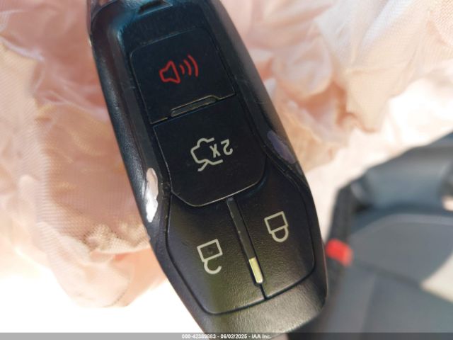1FA6P8AM4F5329744 Ford Mustang V6