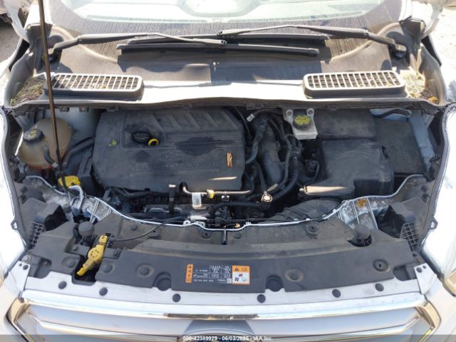 1FMCU9GD2HUD80571 Ford ESCAPE SE