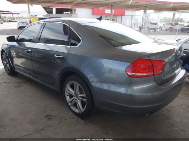 1VWBV7A37FC072619 Volkswagen Passat 2.0l Tdi Se