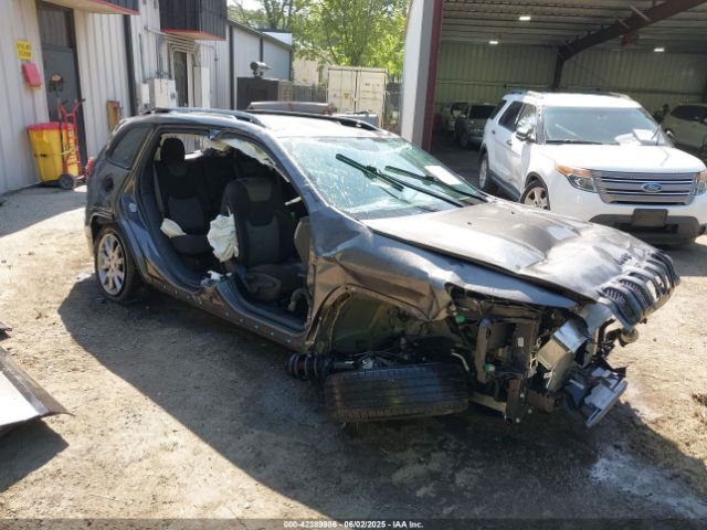 2018 JEEP CHEROKEE 1C4PJLCB2JD605058