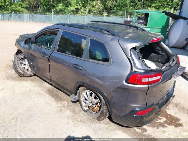 2018 JEEP CHEROKEE 1C4PJLCB2JD605058 Photo 2