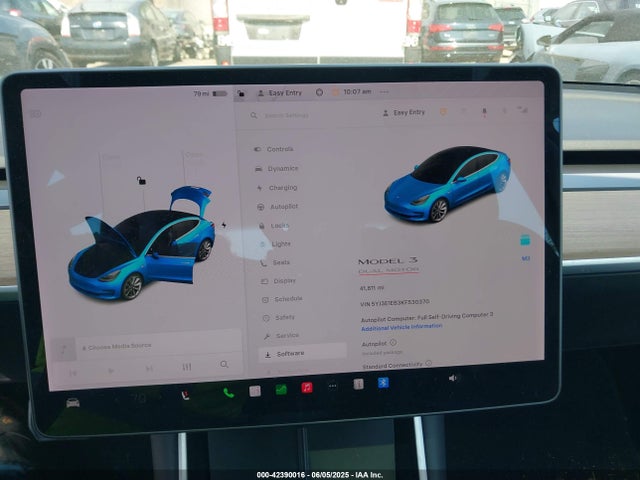 5YJ3E1EB3KF530370 Tesla 2019