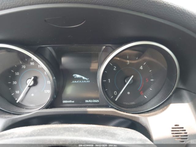 2017 JAGUAR XF SAJBJ4BN0HCY45206 Photo 6
