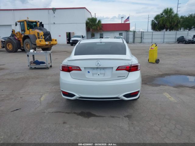 19UDE2F4XJA008323 Acura Ilx Special Edition