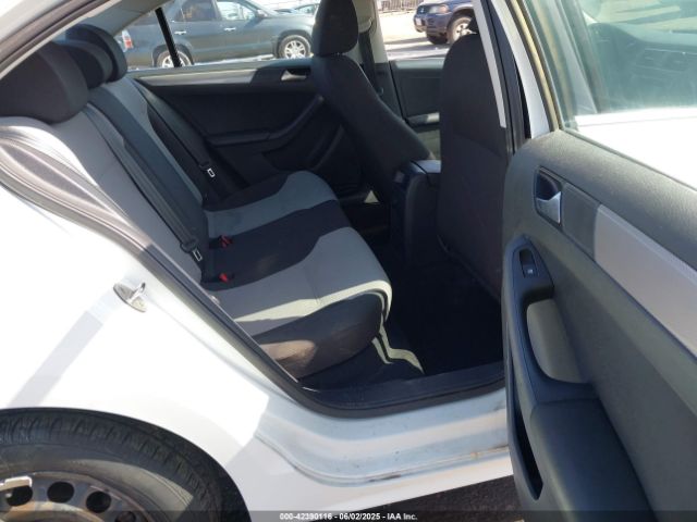 3VW2B7AJ0HM233613 Volkswagen Jetta 1.4t S
