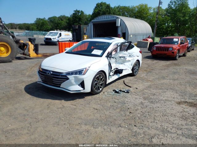 2019 HYUNDAI ELANTRA 5NPD84LF4KH416866 Photo 1