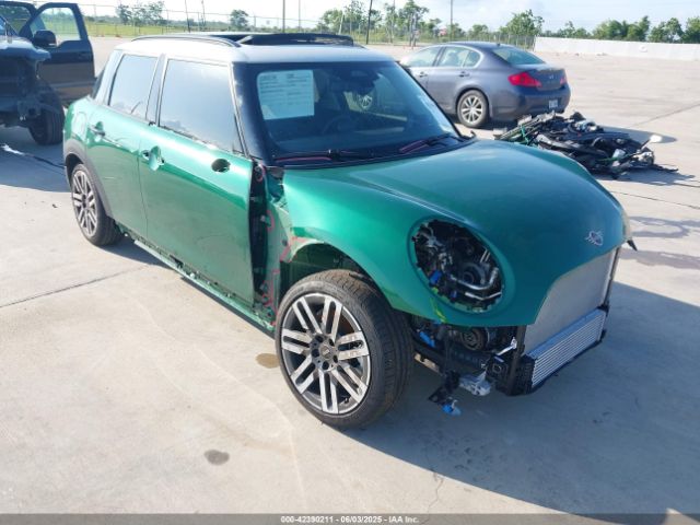 2025 MINI HARDTOP WMW53GD0XS2X04663 Photo 0
