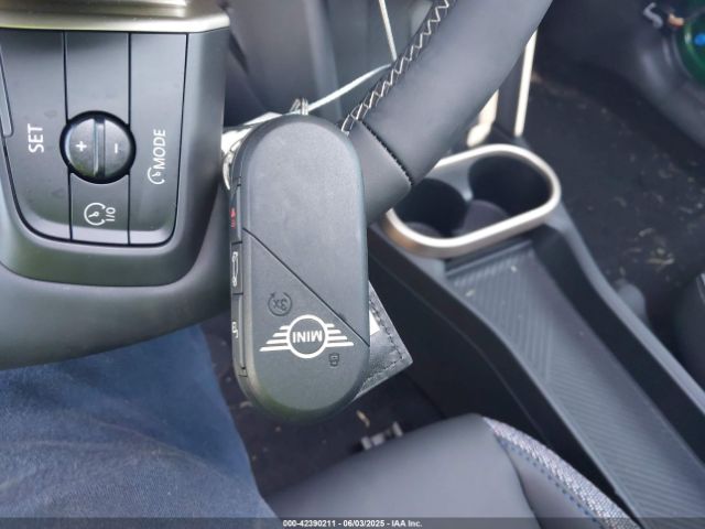 2025 MINI HARDTOP WMW53GD0XS2X04663 Photo 10