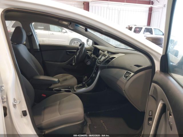 5NPDH4AE2EH508718 Hyundai ELANTRA SE