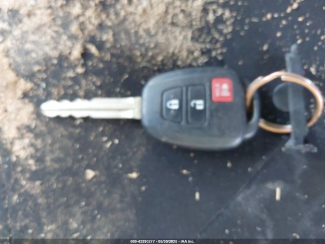 5TFAX5GN2GX069983 Toyota Tacoma Sr