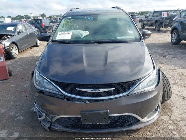 Chrysler 2017 2017 2C4RC1EG1HR520896 Image 12