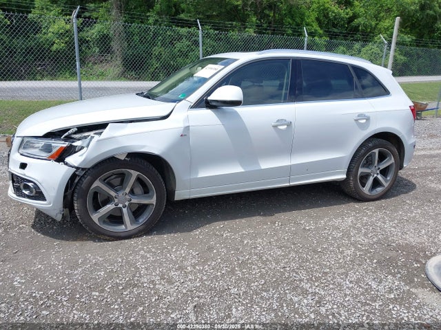 WA1D7AFP2GA027643 Audi Q5 3.0t Premium Plus