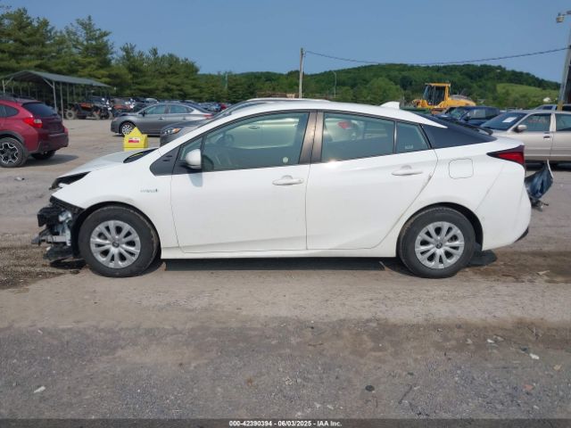 JTDKAMFU7M3147668 Toyota Prius Le