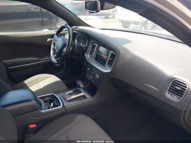 2C3CDXJG7NH186861 Dodge Charger Sxt Awd