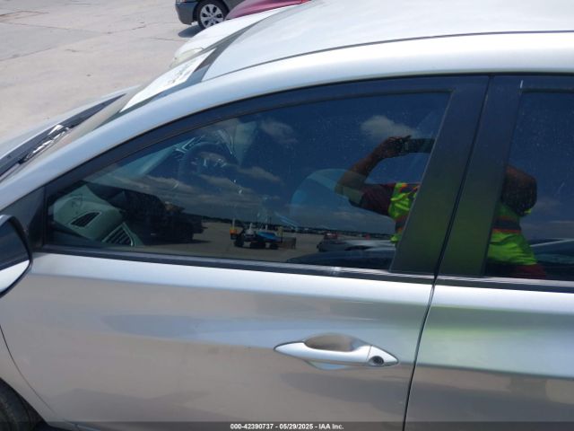 5NPDH4AE0GH664582 Hyundai ELANTRA SE