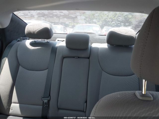 5NPDH4AE0GH664582 Hyundai ELANTRA SE