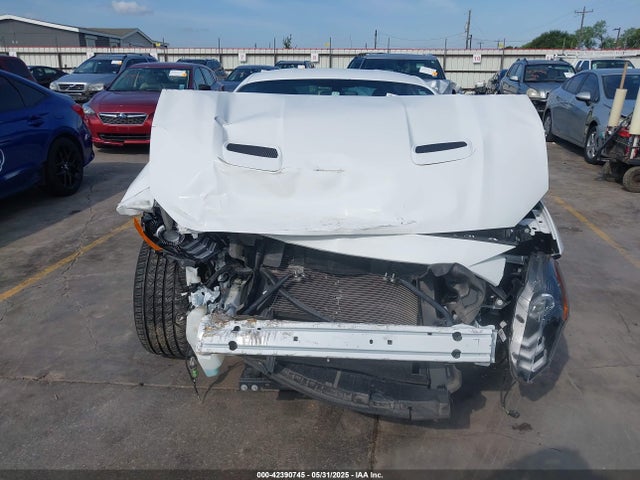 1FA6P8TH7J5137887 Ford 2.3l 4v premium fuel