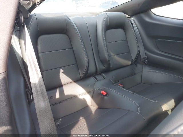 1FA6P8TH7J5137887 Ford 2.3l 4v premium fuel