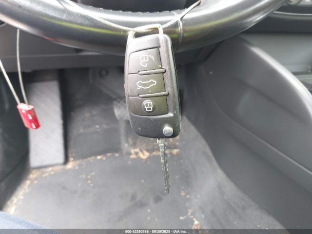 2017 AUDI A3 WAUAUGFF0H1024265 Photo 10