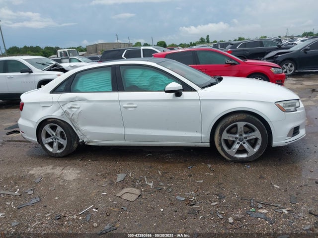 Audi 2017 2017 WAUAUGFF0H1024265 Image 13